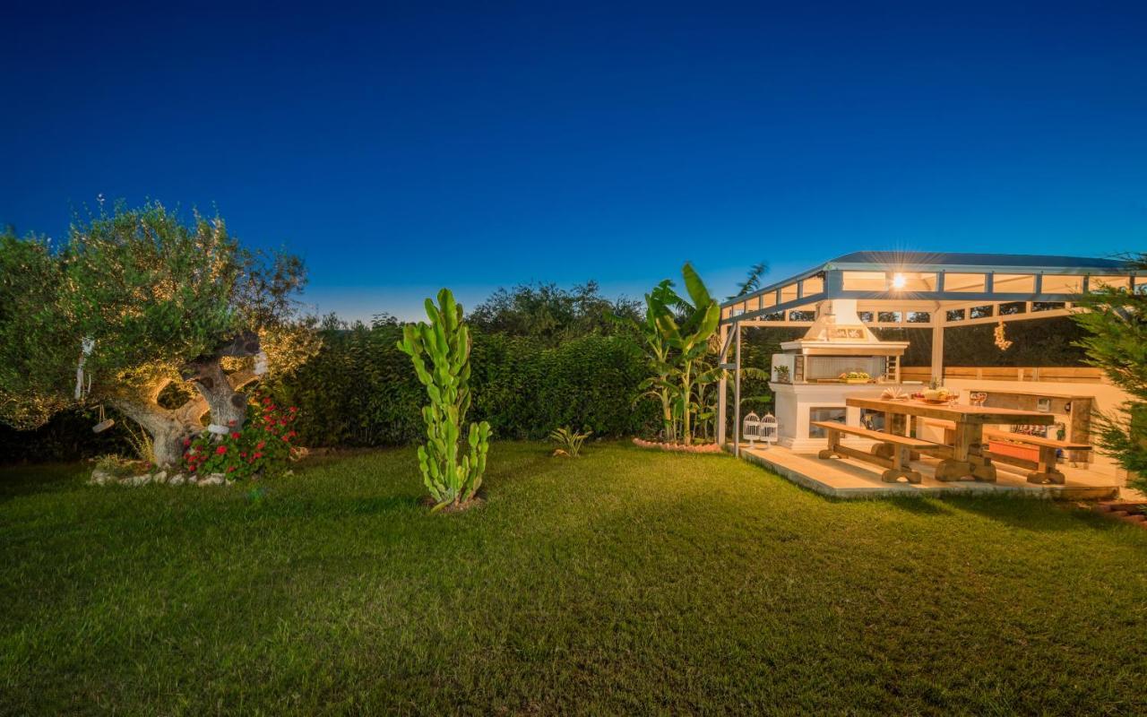 Romanza Luxury Villa Kalamákion 외부 사진