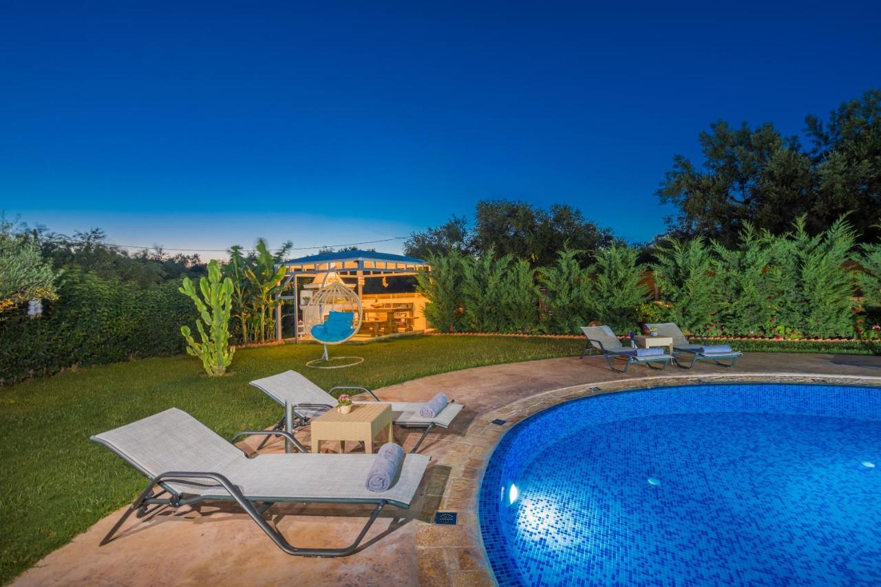 Romanza Luxury Villa Kalamákion 외부 사진