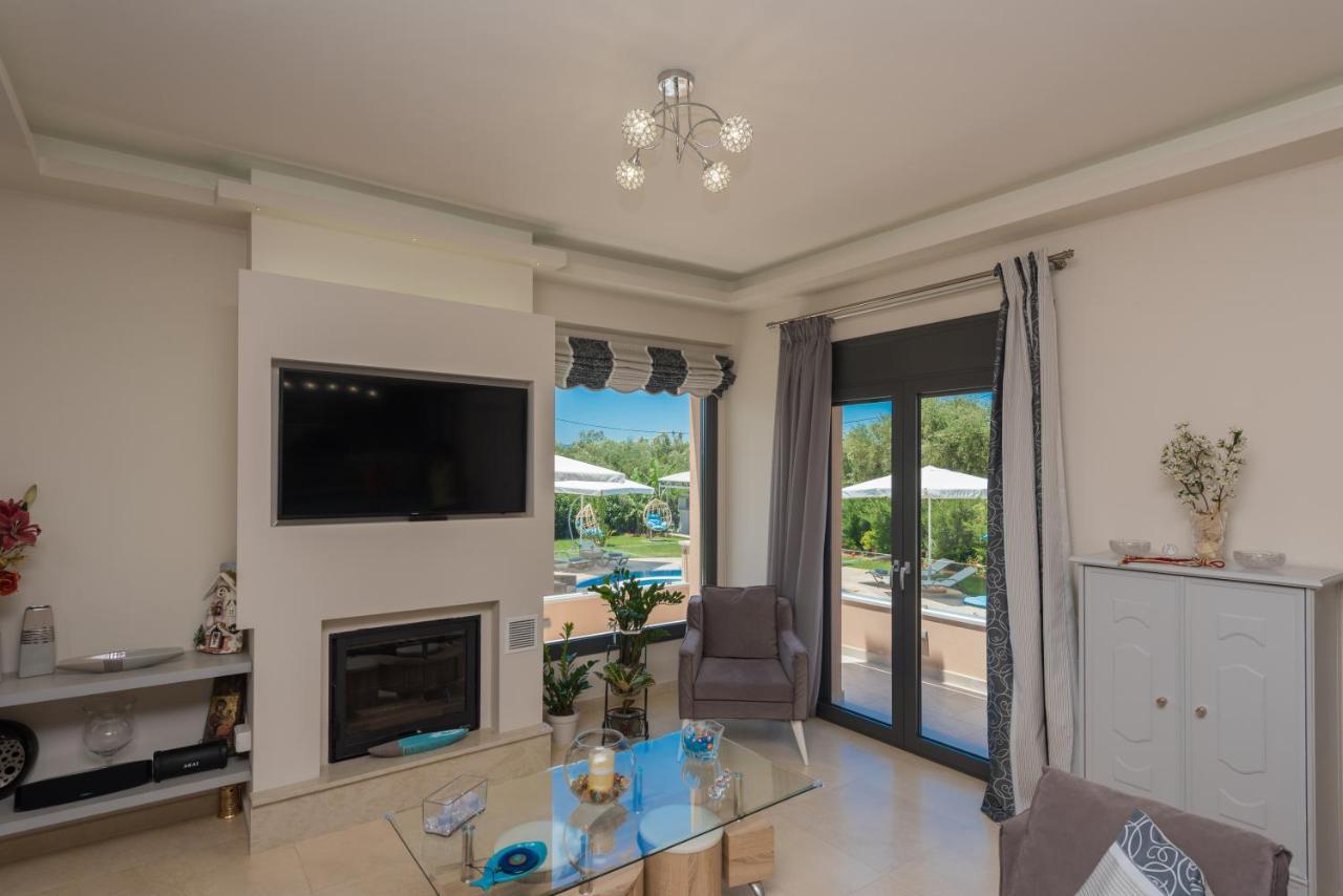 Romanza Luxury Villa Kalamákion 외부 사진